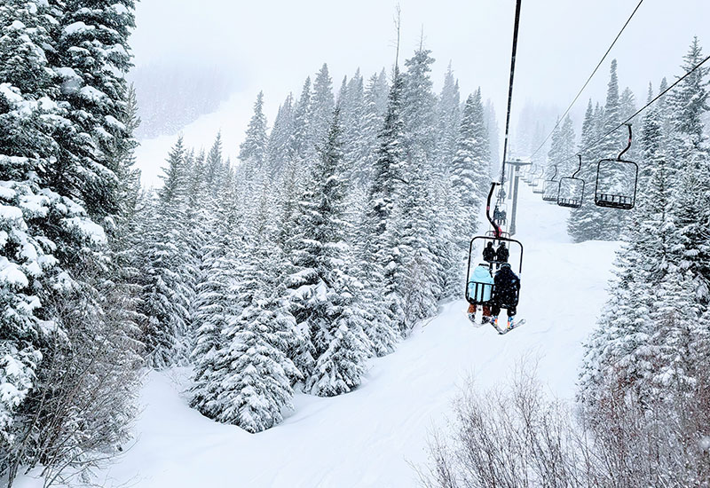 ski and snowboard rentals in Winter Park CO